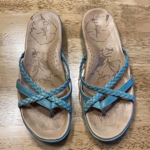 Lovely L.L. Bean leather sandals